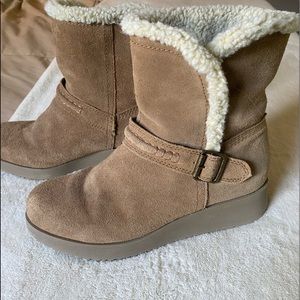 Sonoma Tan Suede Boots with Heel.